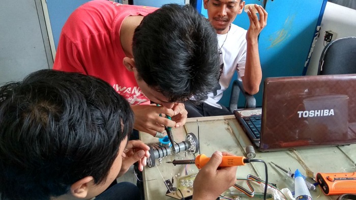 Persiapan Kompetisi Tim Robotika-Elektro ITATS