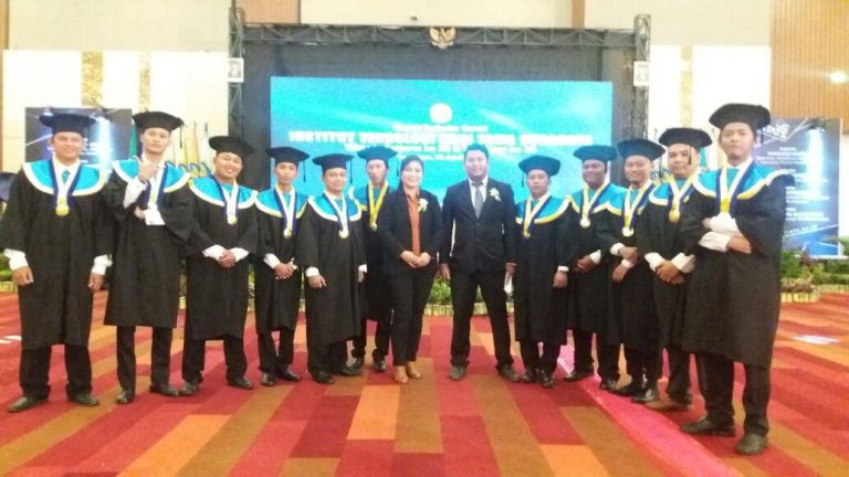 Wisuda ke-59 ITATS 2018