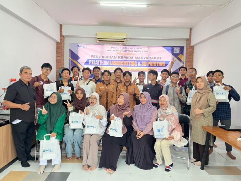 Laboratorium Manufaktur Industri Prodi Teknik Industri: Pelatihan Berbasis Proyek Teknologi Manufaktur 3D Printing dan Laser Cutting