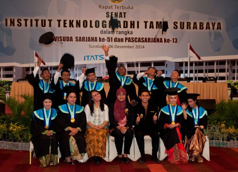 Pengukuhan Sarjana Teknik Lingkungan pada Wisuda ke 51