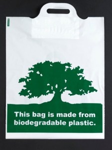 Mahasiswa menulis : Mengenal kelebihan dan kekurangan plastik “Biodegradable”