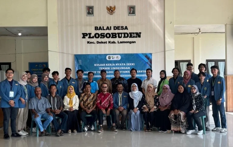 KEGIATAN KKN 2025 TEKNIK LINGKUNGAN ITATS: AJAK WARGA DESA PLOSOBUDEN BERDAYA LINGKUNGAN LEWAT INOVASI BIOPORI DAN LILIN DARI MINYAK JELANTAH