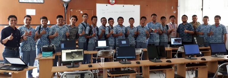 Pelatihan Inventor bagi Siswa SMK PGRI 4 Sby 2018