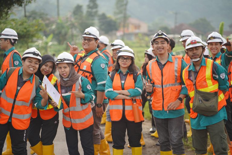 Generasi Emas Teknik Pertambangam ITATS Belajar Tentang Emas